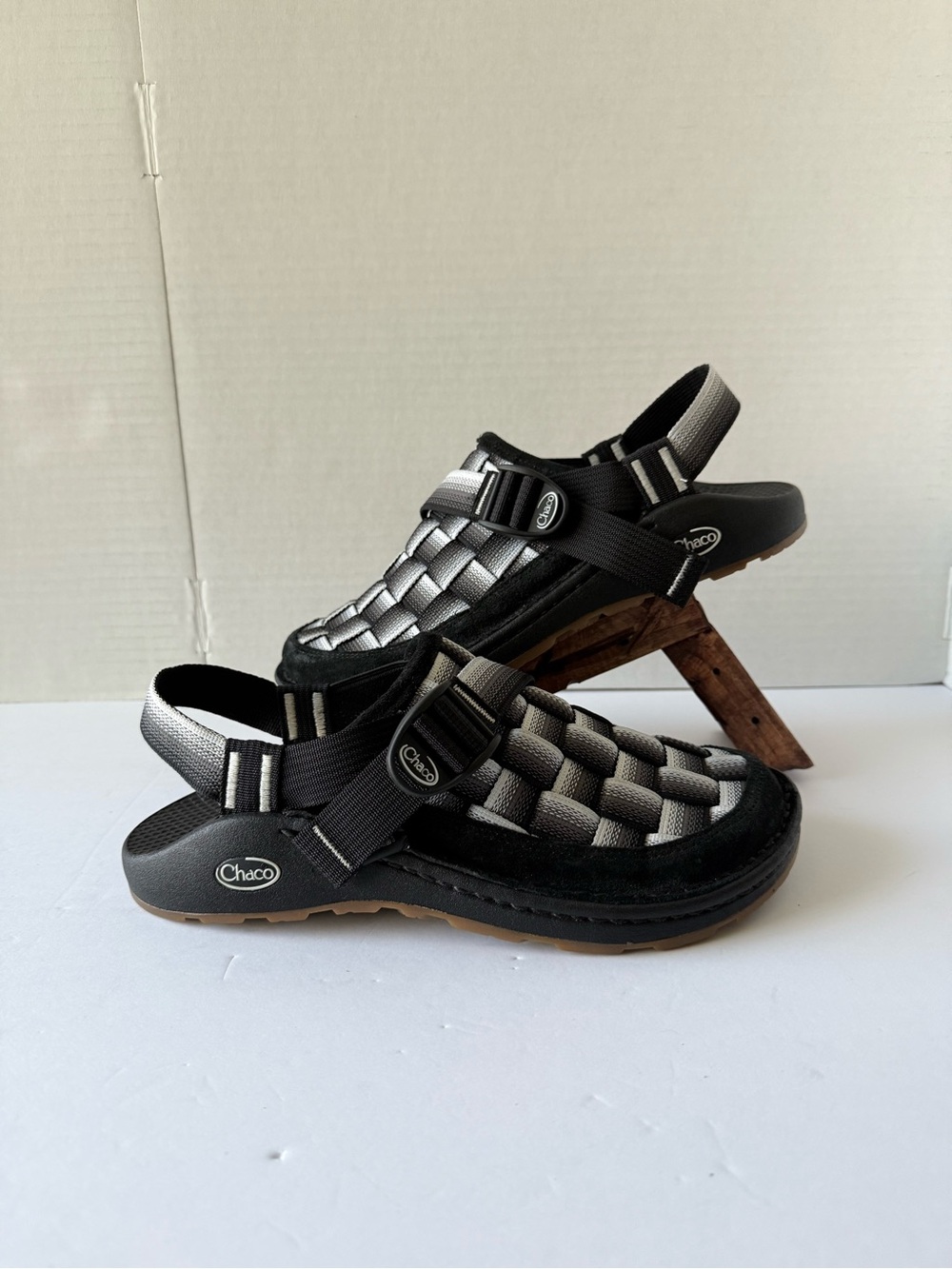 Chaco Mens Sandals Canyon Woven Clog Fade B W  Slip On Size 9 Black  New No Box